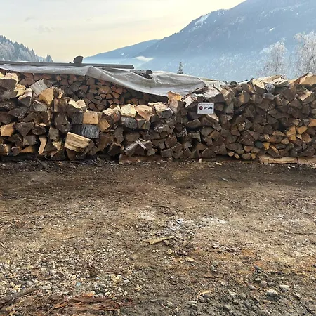 Stpeter, Midden In Meren Gebied Karinthie * Radenthein